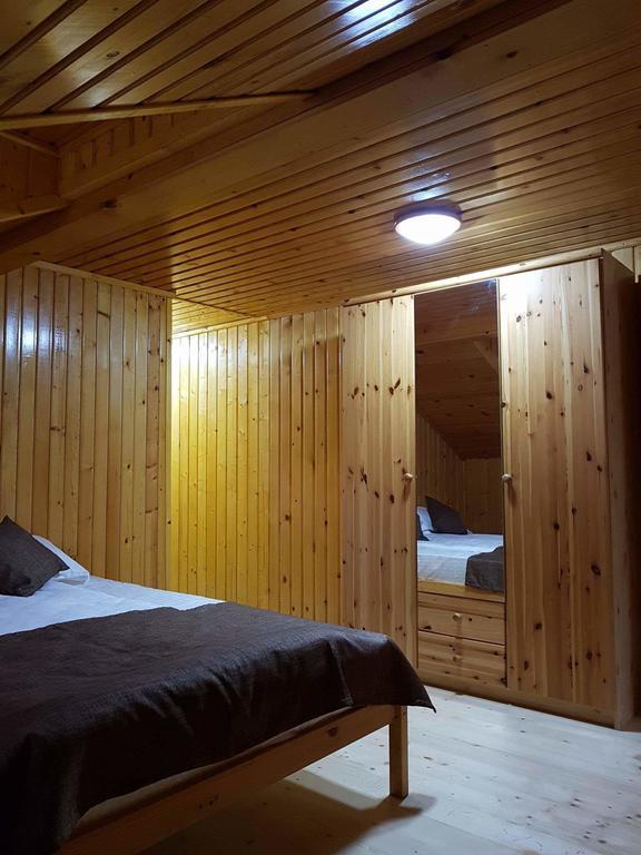 Cabana Sarmis Costesti Buitenkant foto