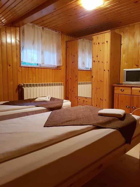 Cabana Sarmis Costesti Buitenkant foto